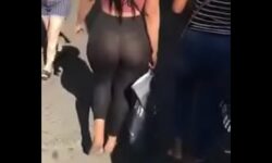 Promotoras en tanga