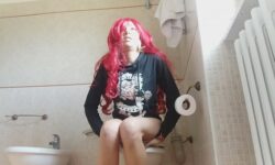 Toilet voyeur porn