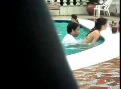 Videos haciendo el amor en la piscina