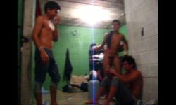 Hombres desnudos gay