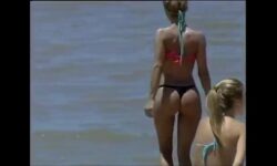 Videos de chicas bailando en bikini