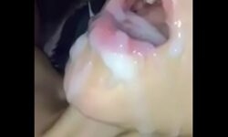 Video porno chupando buceta hd